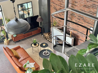 Maison - 210 m² - 5 pièces