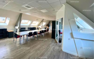 Bureau - 192 m²