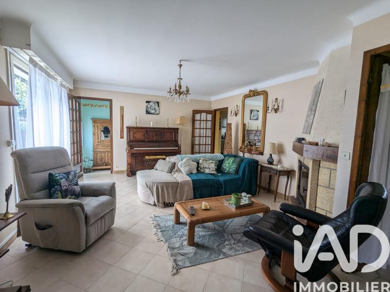 Maison - 159 m² - 8 pièces