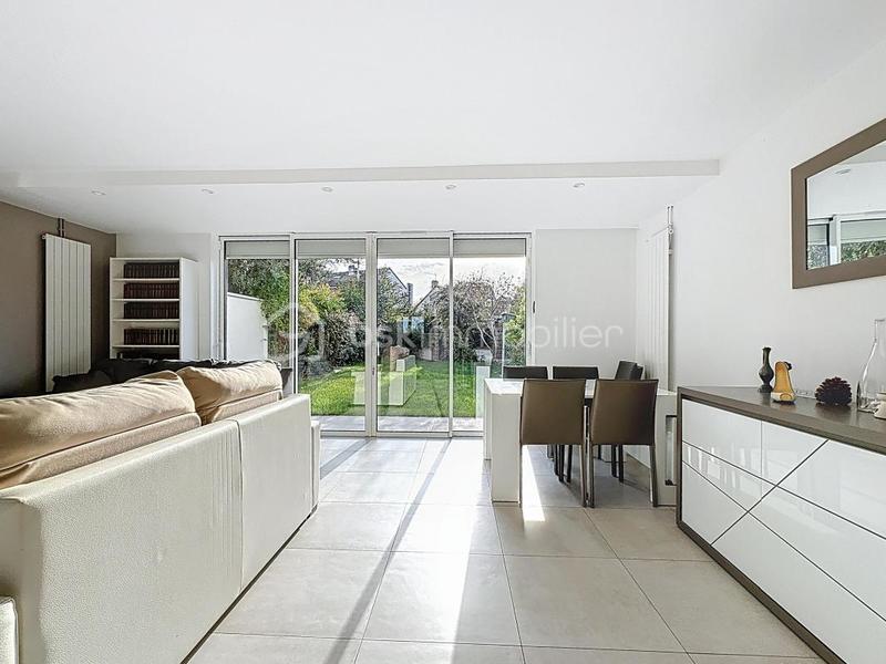 Maison - 157 m² - 5 pièces