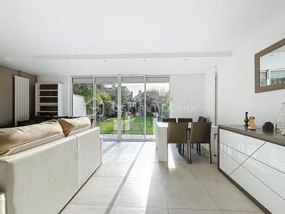 Maison - 157 m² - 5 pièces