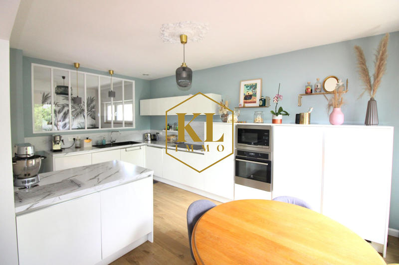 Maison - 102 m² - 6 pièces