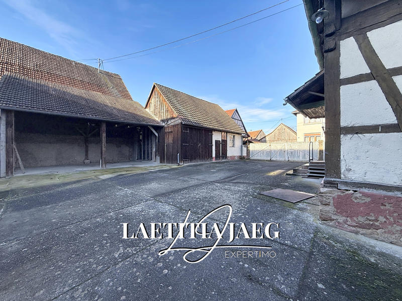 Maison - 196 m² - 8 pièces