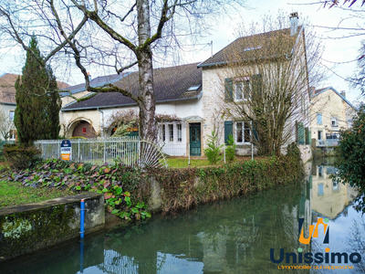 Maison - 194 m² - 7 pièces