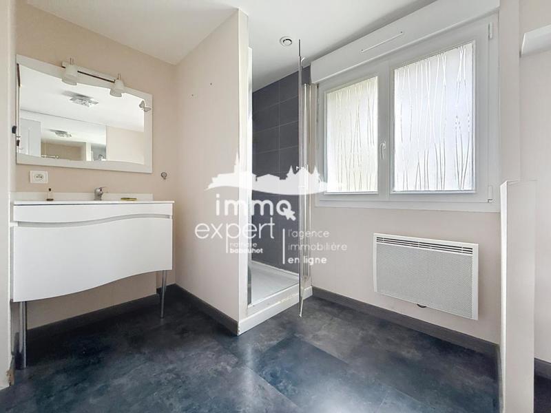 Maison - 94 m² - 5 pièces