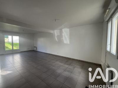 Maison - 88 m² - 4 pièces