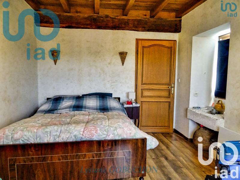 Maison - 246 m² - 11 pièces