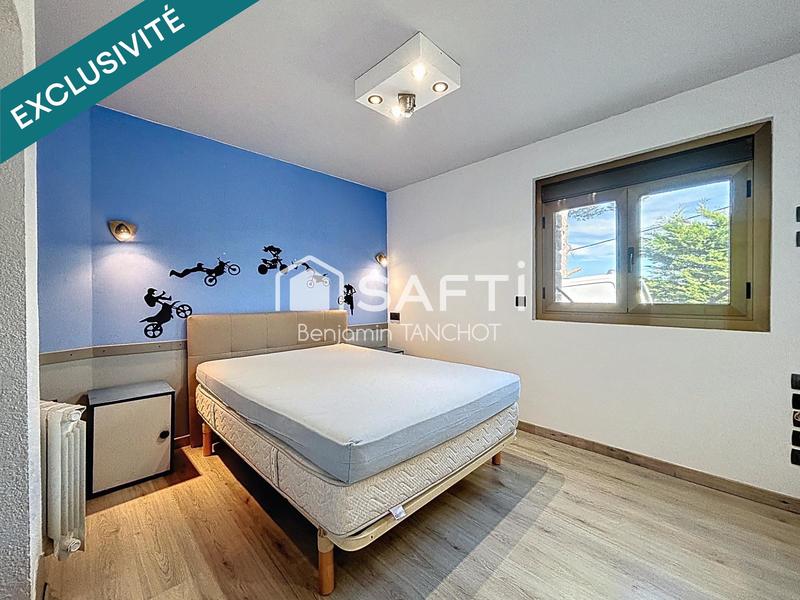 Maison - 250 m² - 6 pièces