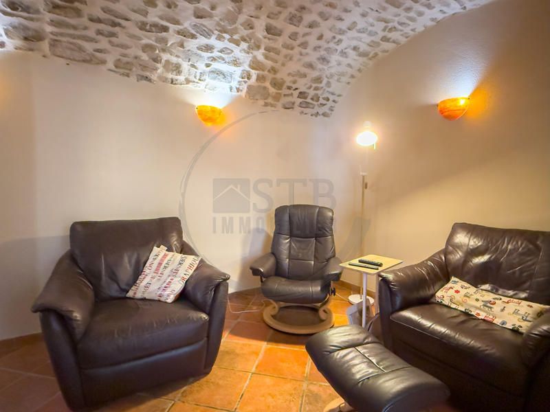 Propriété - 295 m² - 8 pièces