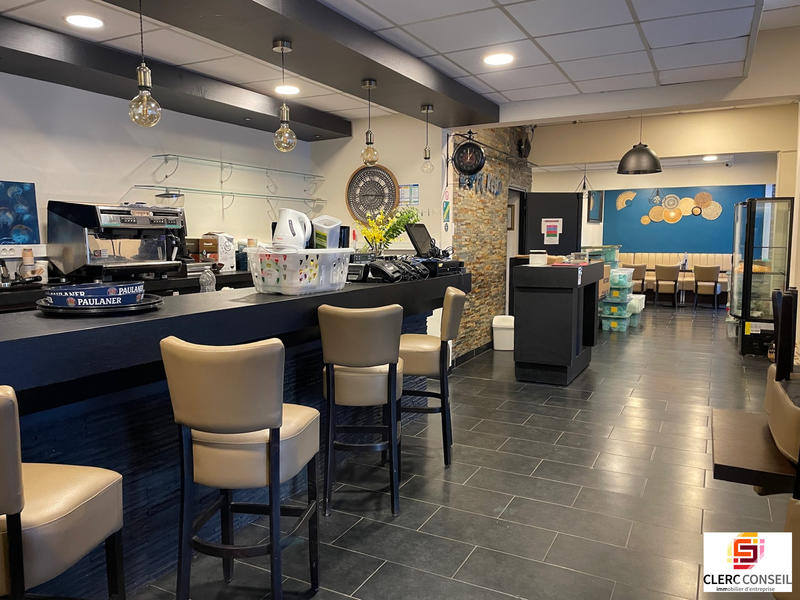 Local commercial - 326 m²