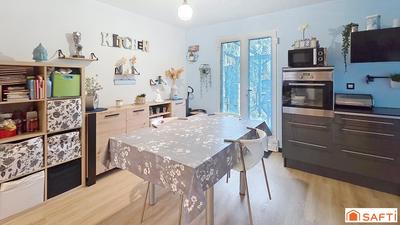 Maison - 89 m² - 5 pièces