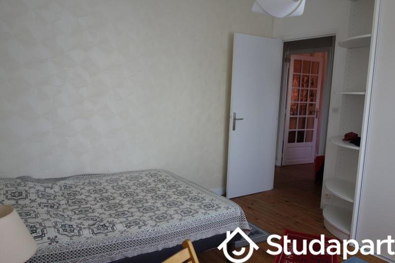 Chambre - 14 m² - 1 pièce