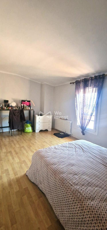 Maison - 220 m² - 7 pièces