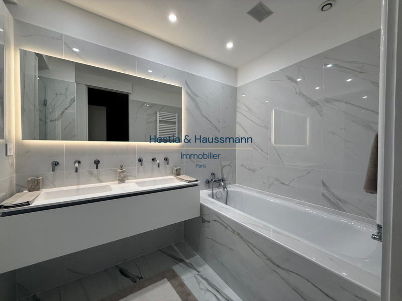 Appartement - 180 m² - 5 pièces