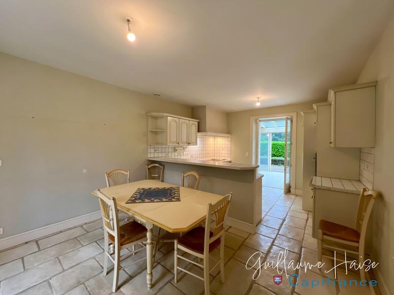 Propriété - 248 m² - 6 pièces