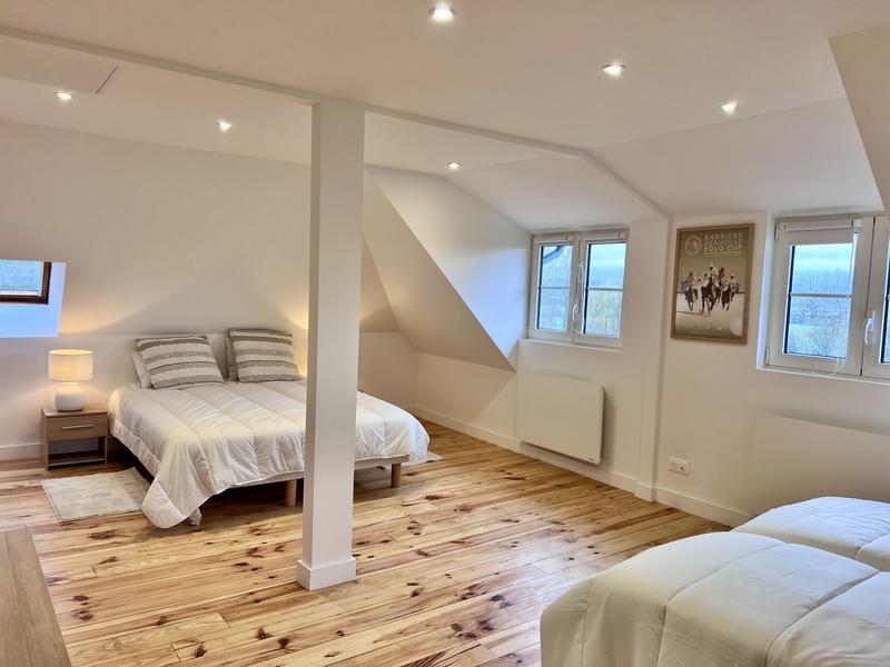 Maison - 214 m² - 8 pièces