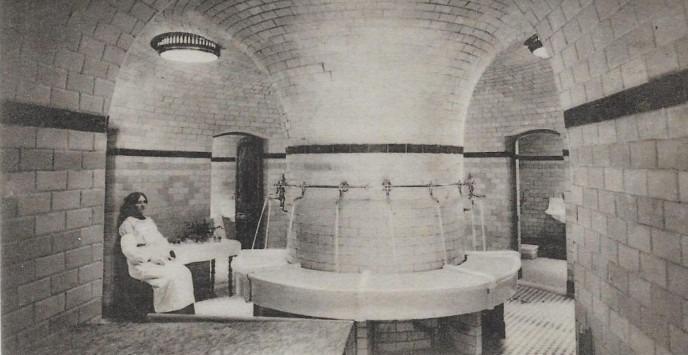 Maison - 5 000 m² - 50 pièces