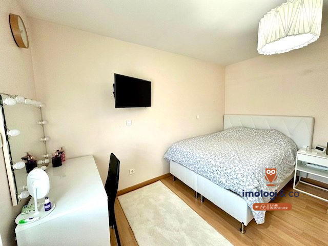 Appartement - 143 m² - 5 pièces