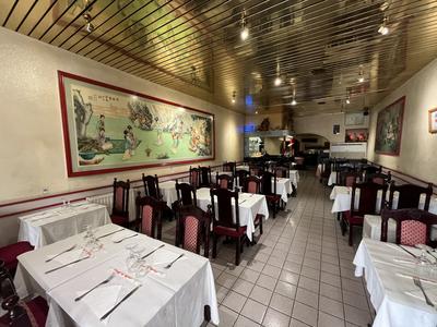 Local commercial - 142 m² - 3 pièces