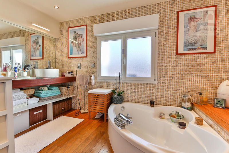 Maison - 183 m² - 5 pièces