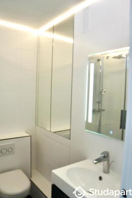 Chambre - 11 m² - 1 pièce