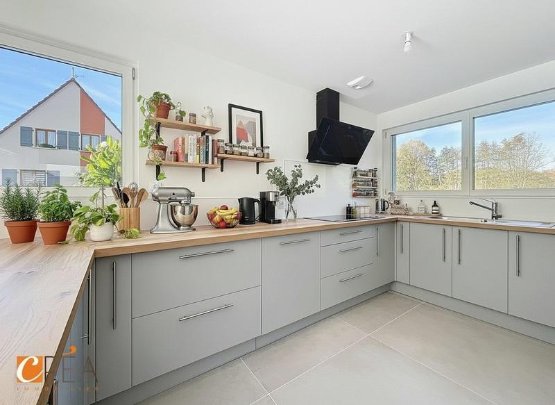 Maison - 105 m² - 5 pièces