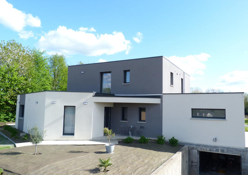 Maison - 200 m² - 8 pièces