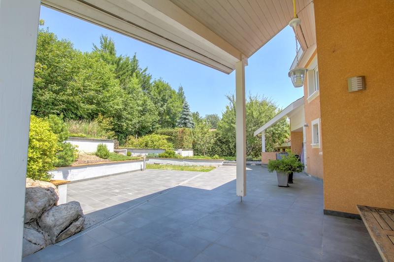 Maison - 190 m² - 6 pièces