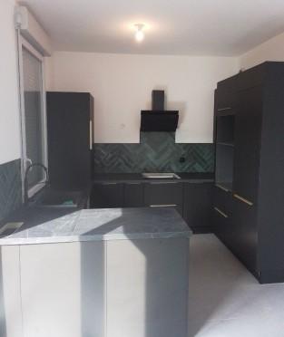 Maison - 83 m² - 4 pièces