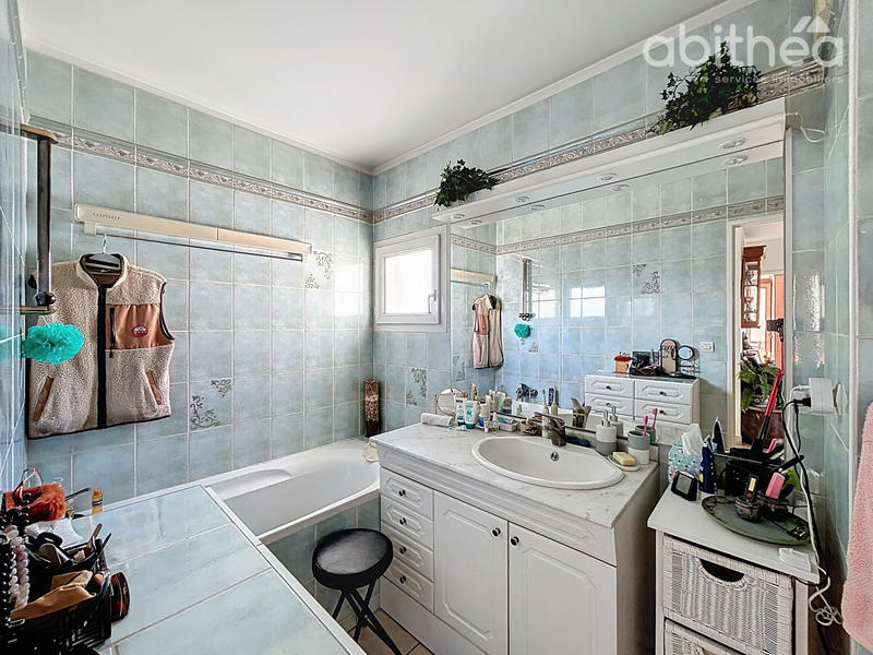 Appartement - 81 m² - 4 pièces