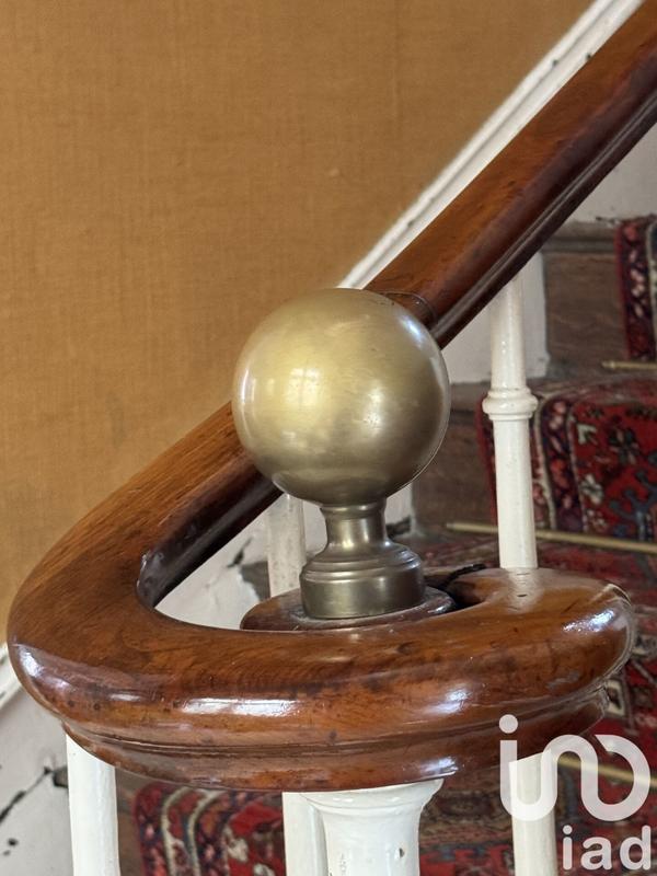 Maison - 207 m² - 7 pièces