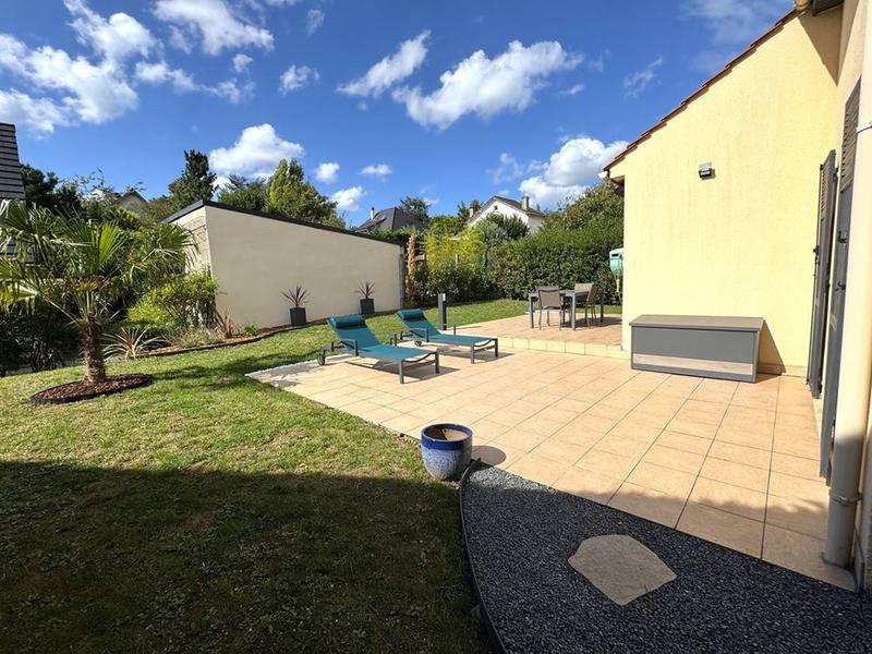 Maison traditionnelle - 133 m² - 6 pièces