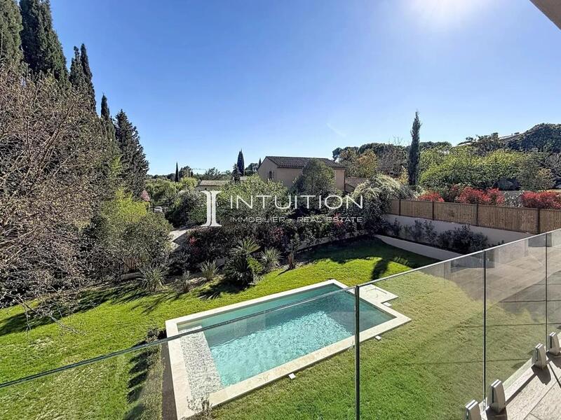 Maison - 160 m² - 4 pièces