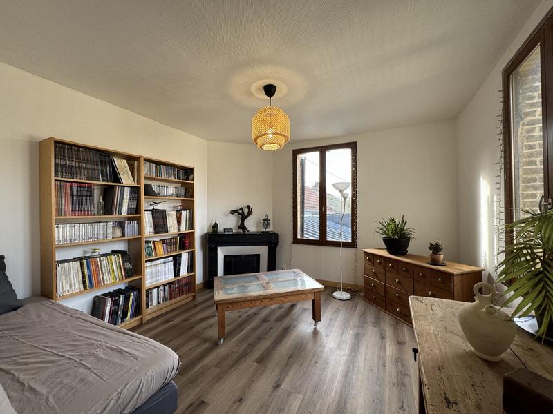 Maison - 90 m² - 4 pièces