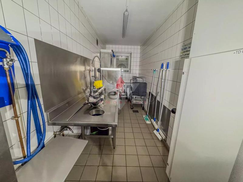 Immeuble - 381 m² - 11 pièces