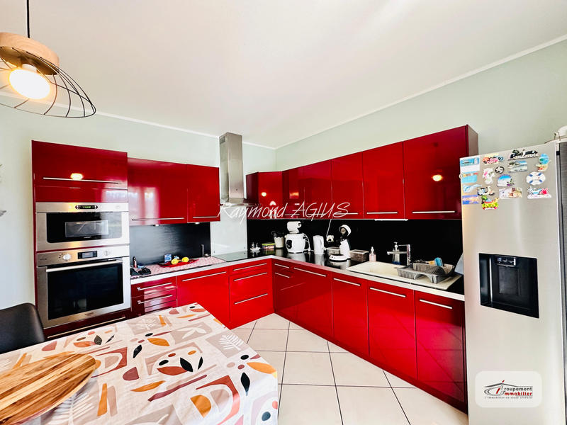 Maison - 142 m² - 6 pièces