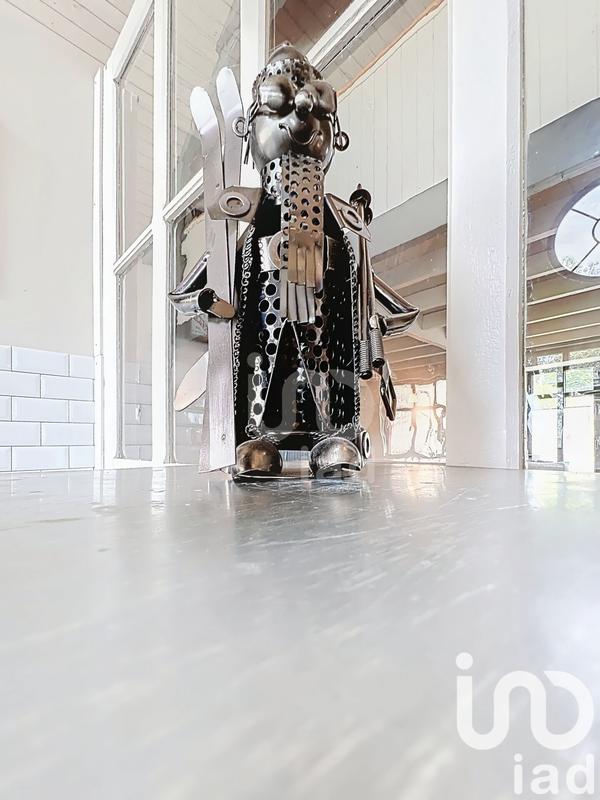 Maison - 270 m² - 5 pièces