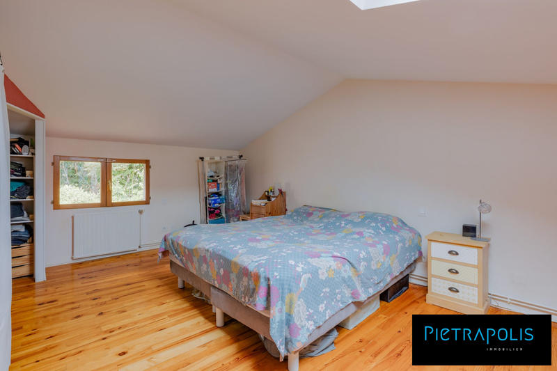 Maison - 186 m² - 7 pièces