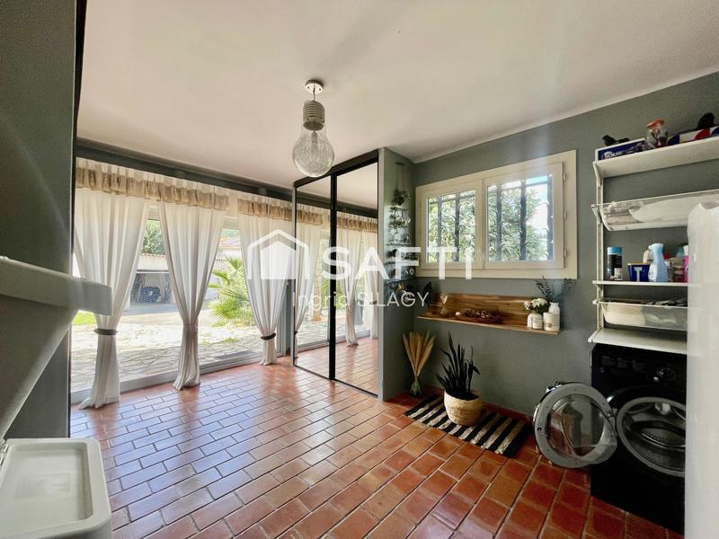 Maison - 200 m² - 7 pièces