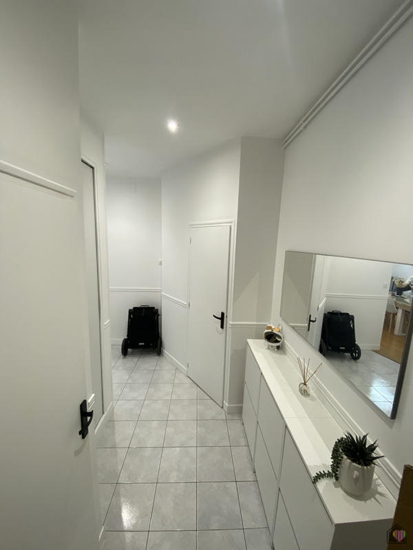 Appartement - 97 m² - 4 pièces