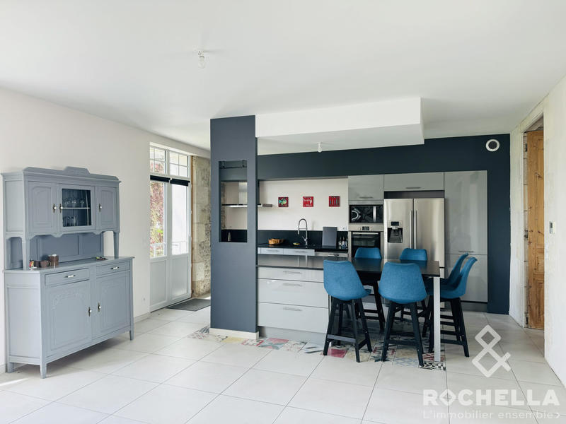 Maison - 365 m² - 10 pièces