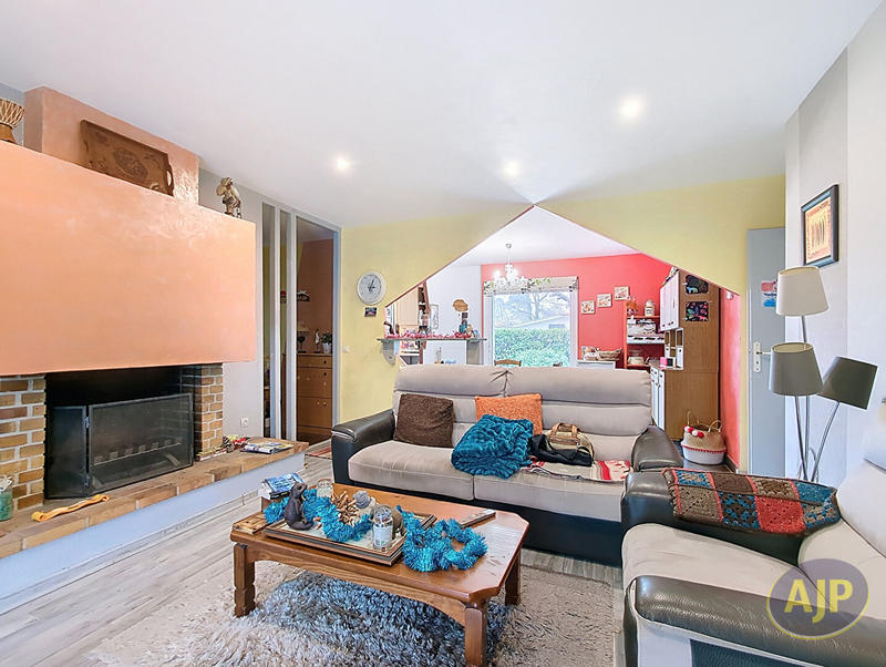 Maison - 138 m² - 5 pièces