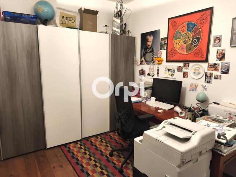 Maison - 210 m² - 6 pièces