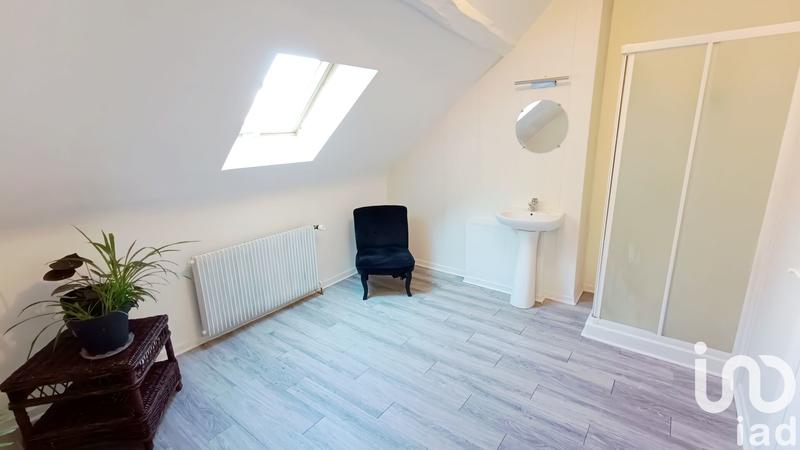 Maison - 222 m² - 9 pièces