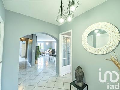 Maison - 205 m² - 9 pièces