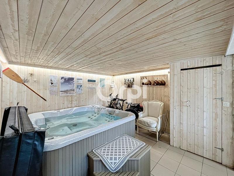 Maison - 170 m² - 6 pièces