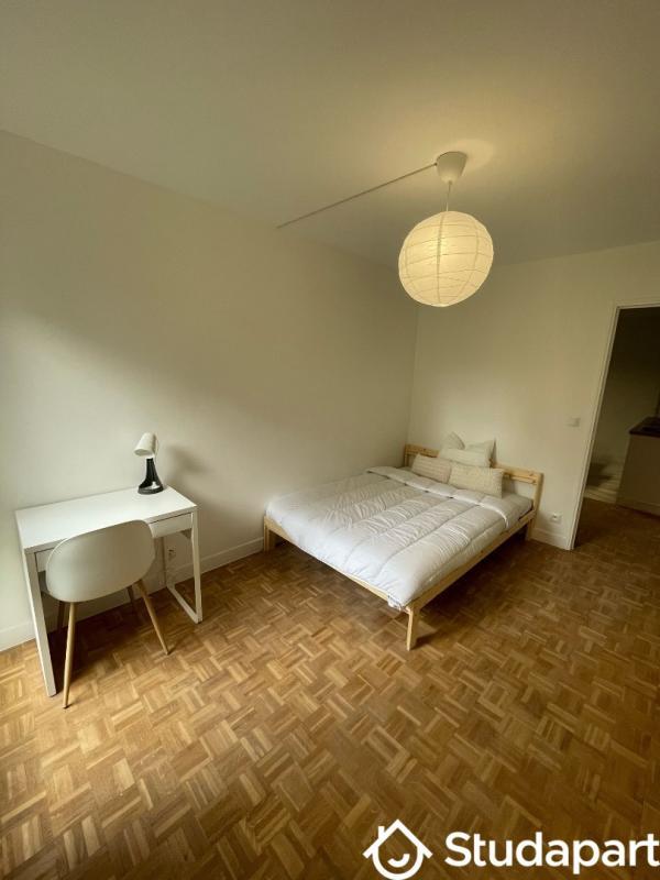 Chambre - 11 m² - 1 pièce