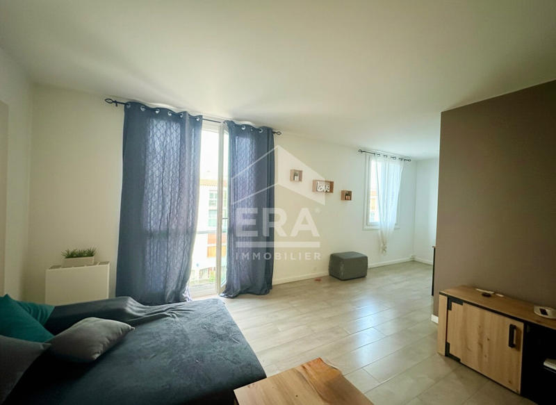 Appartement - 75 m² - 3 pièces