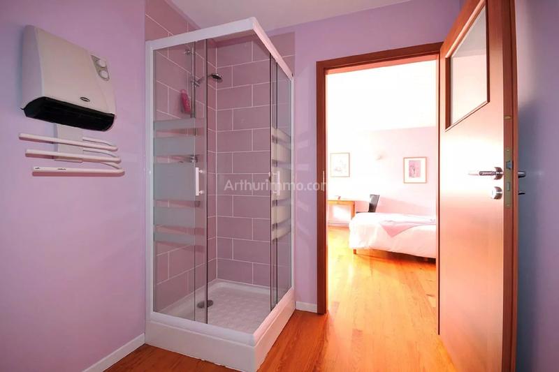 Maison - 742 m² - 12 pièces