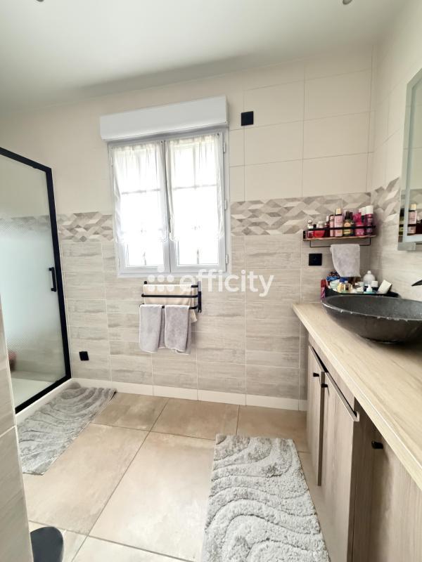 Maison - 160 m² - 7 pièces